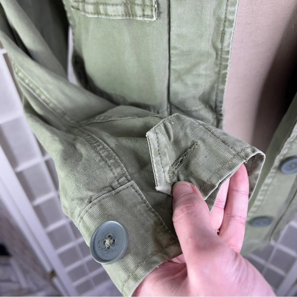 GYPSY WARRIOR Olive Green Utility Jacket – Heart & Daggers Graphic - Size Small